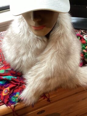 Luxury Faux Fur Scarf in Light Beige - Elegant Wrap